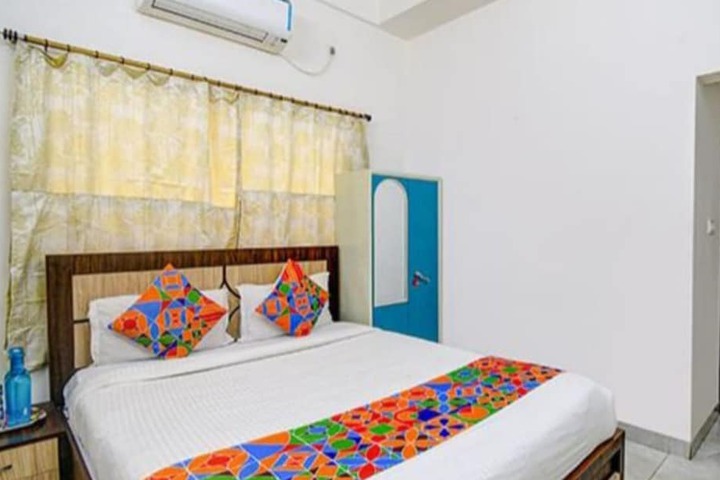 Room 2 of 14