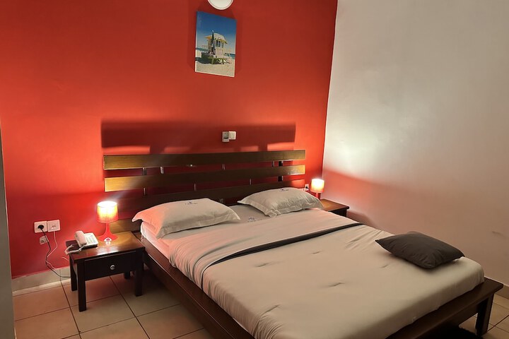 Room 27 of 307