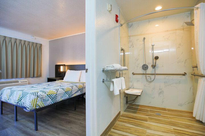 Deluxe Double Room (7 of 22)