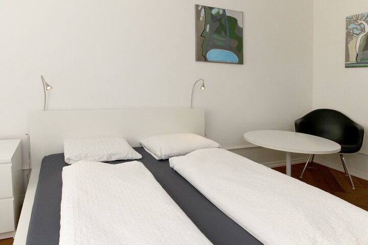 Room 10 of 67