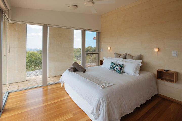 Room 2 of 21