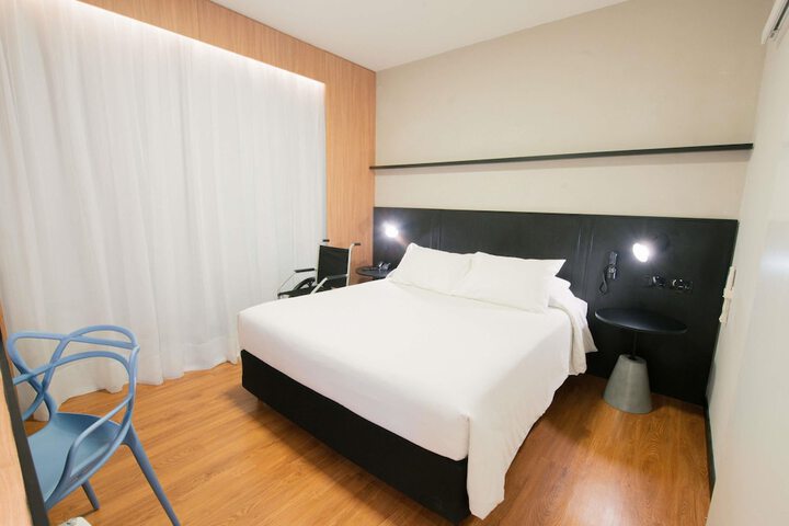 Room 21 of 86