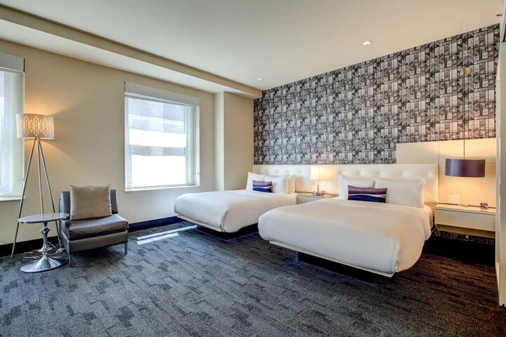 Standard Room, King or Two Doubles (7 of 9)