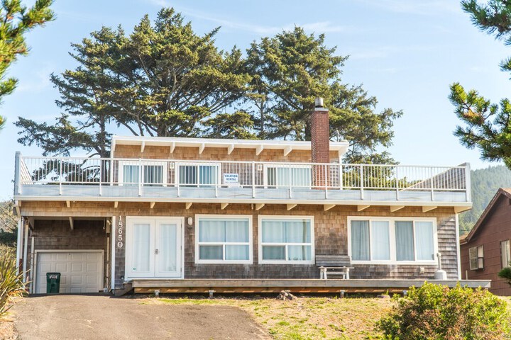 The Strand at Twin Rocks in Tillamook, OR