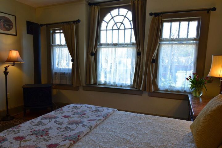 Room 33 of 155