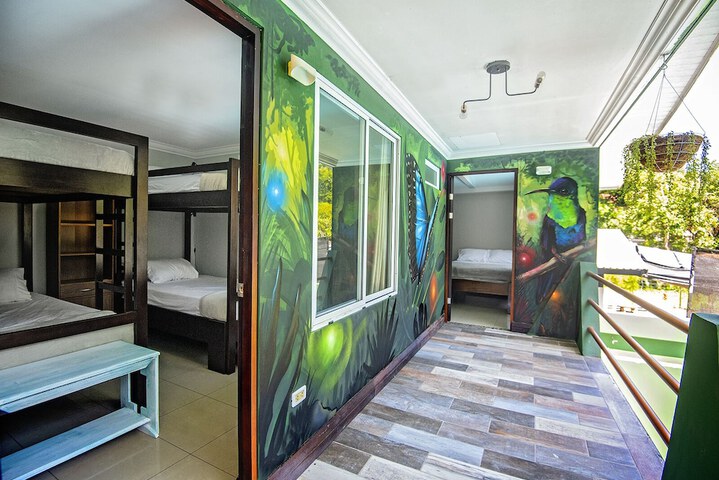 Room 6 of 49