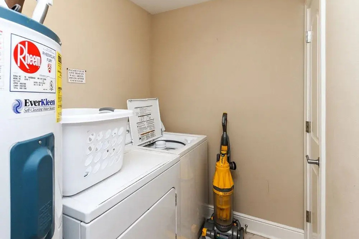 Room 4 of 31