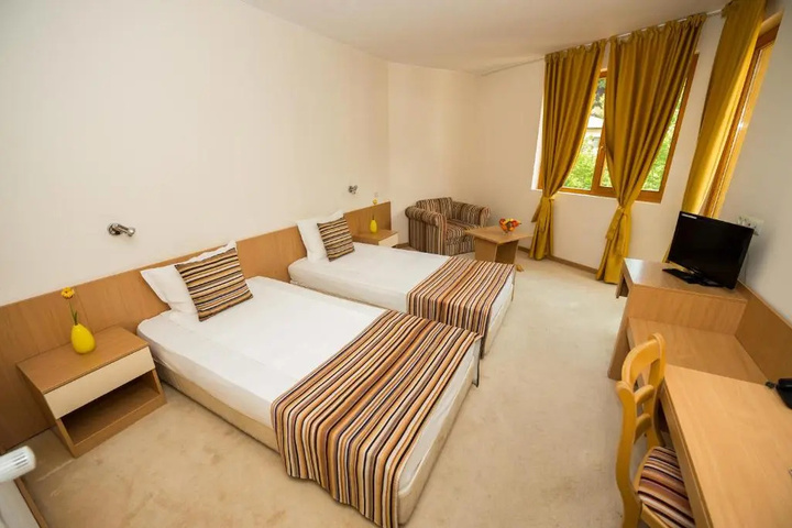 Room 2 of 14