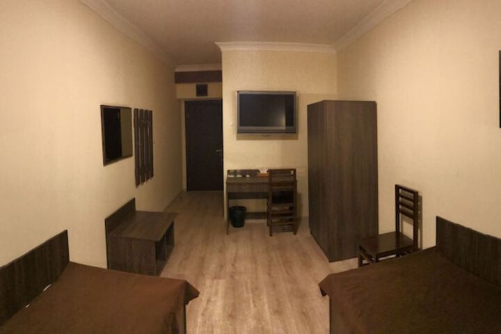 Room 41 of 106