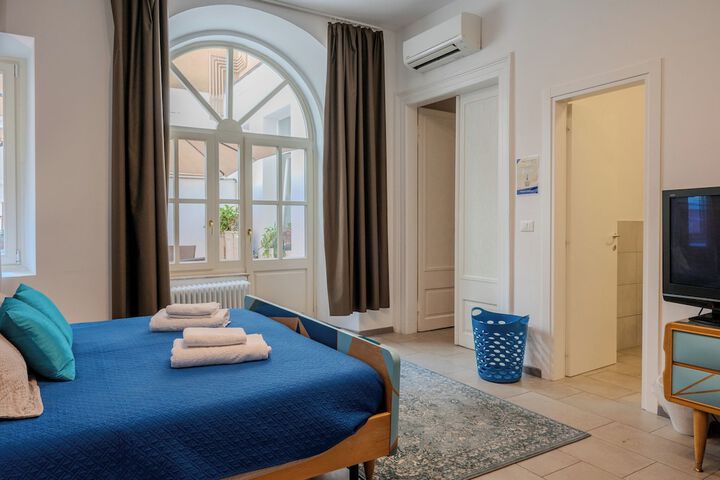 Room 41 of 71