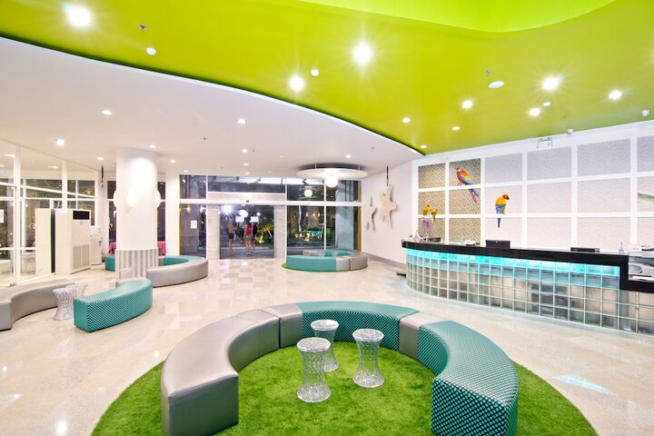 Guest Lobby