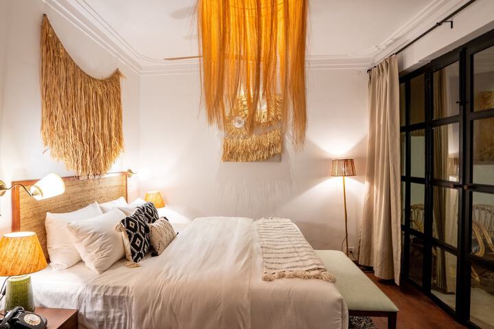Room 4 of 50