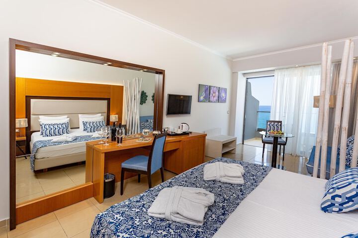 Room 43 of 89