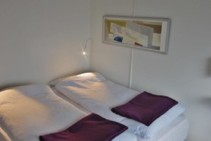 Room 226 of 276