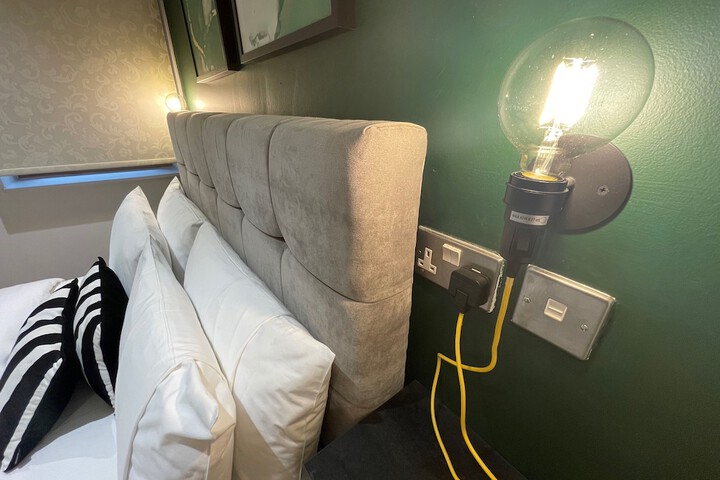 Room 41 of 296