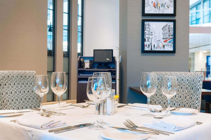 Dining 93 of 144