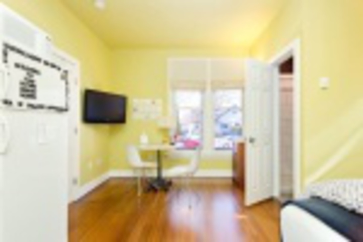 Room 305 of 671