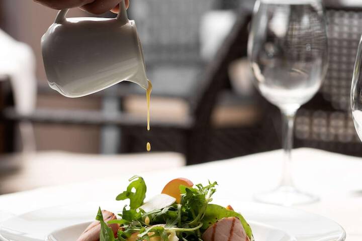 Dining 223 of 357