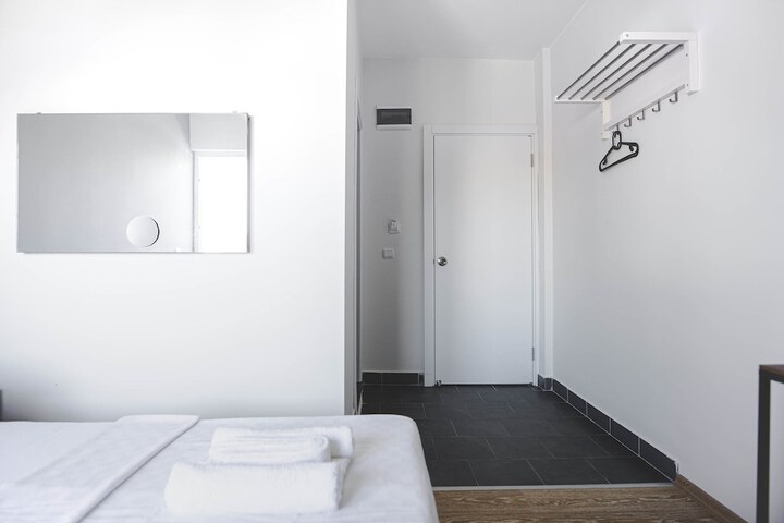 Room 28 of 135