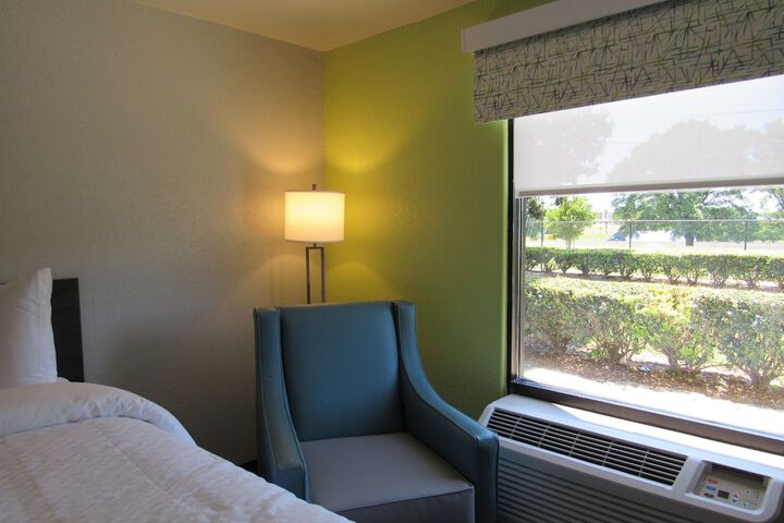 2 Double Beds (15 of 16)