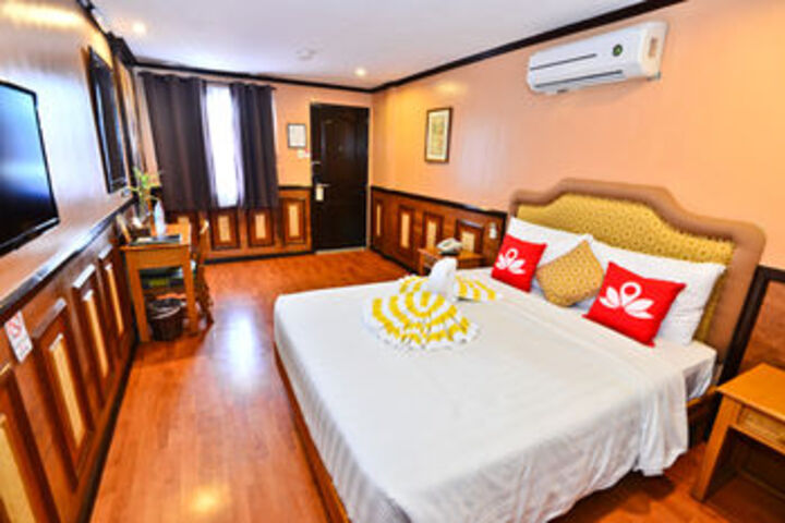 Room 5 of 23