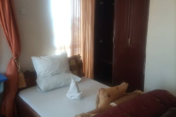 Room 21 of 36