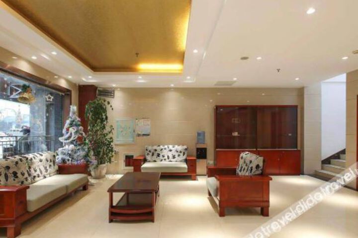 Hotel Interior 9 of 27