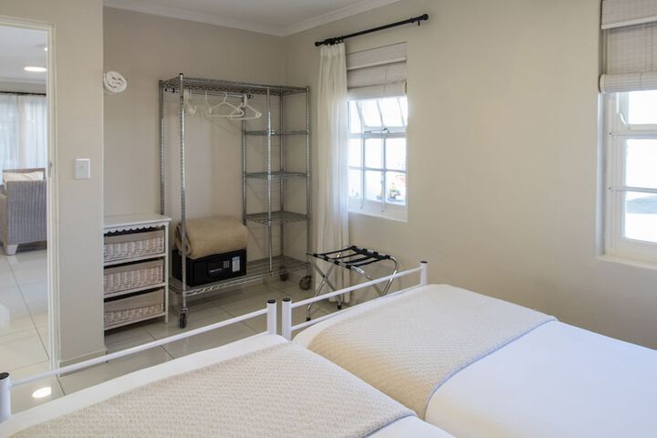 Room 398 of 648