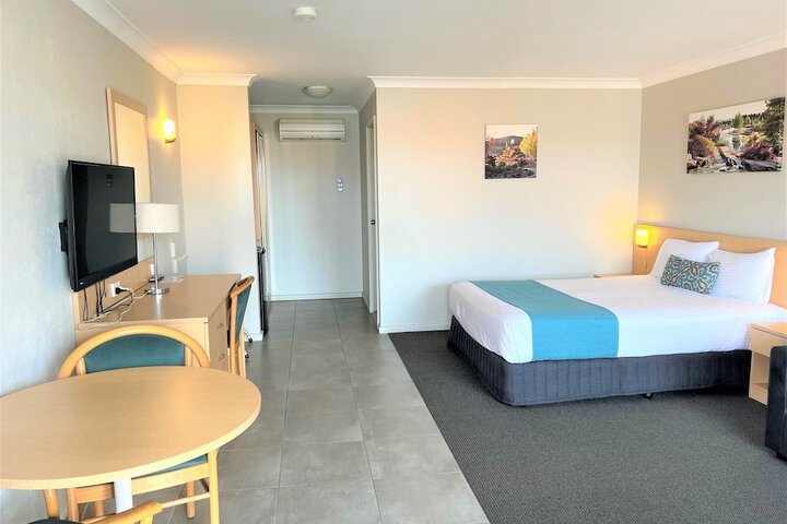 Room 42 of 81