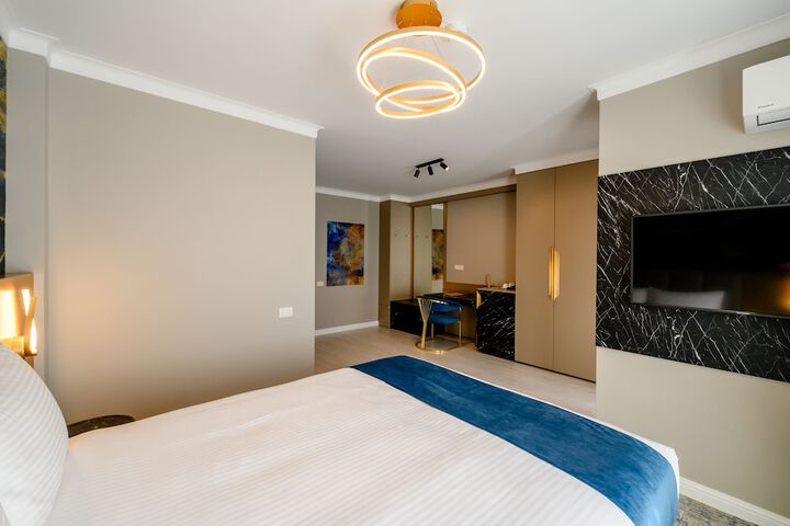 Room 15 of 70