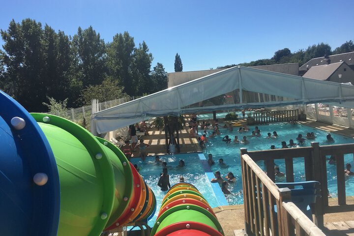 Hotel Pool