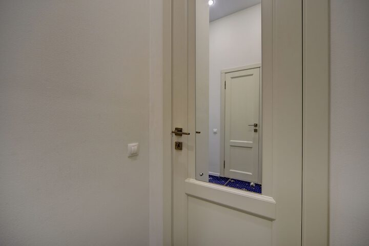 Room 25 of 58