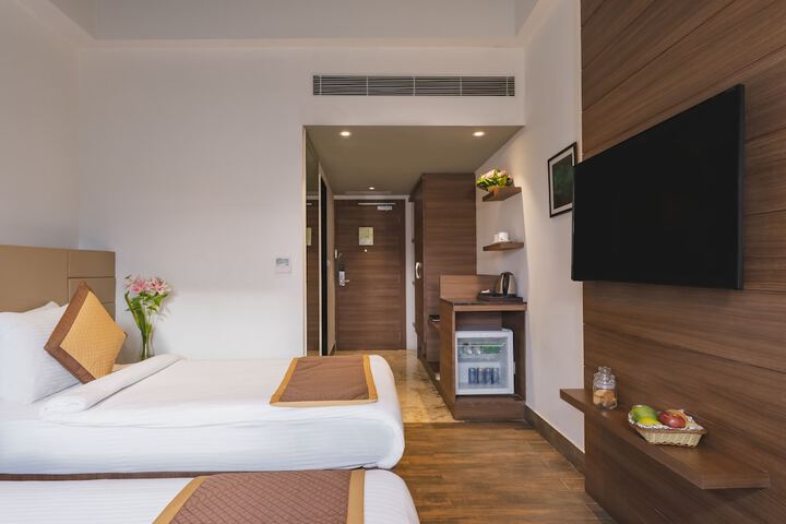 Room 16 of 39