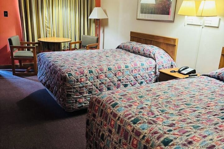 Room 15 of 16