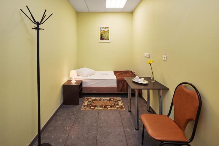 Room 26 of 49