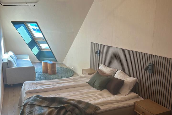 Room 8 of 59