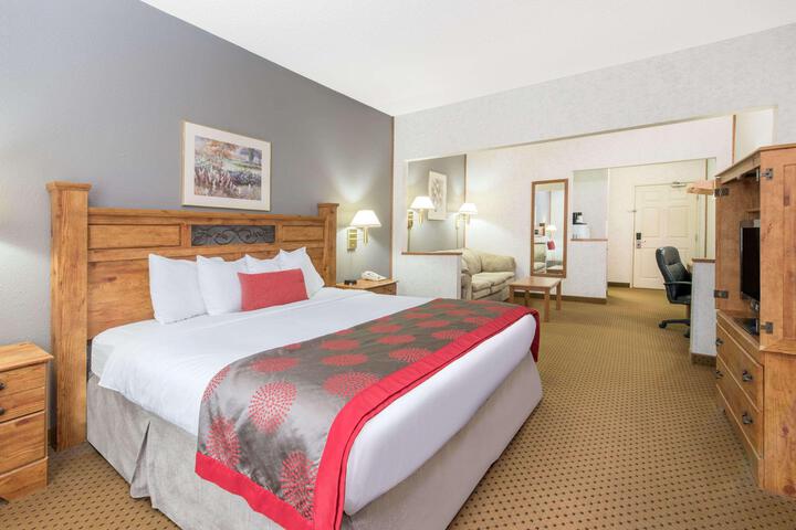 Room 4 of 22