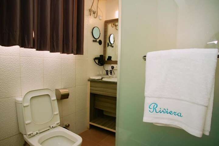Room 30 of 72