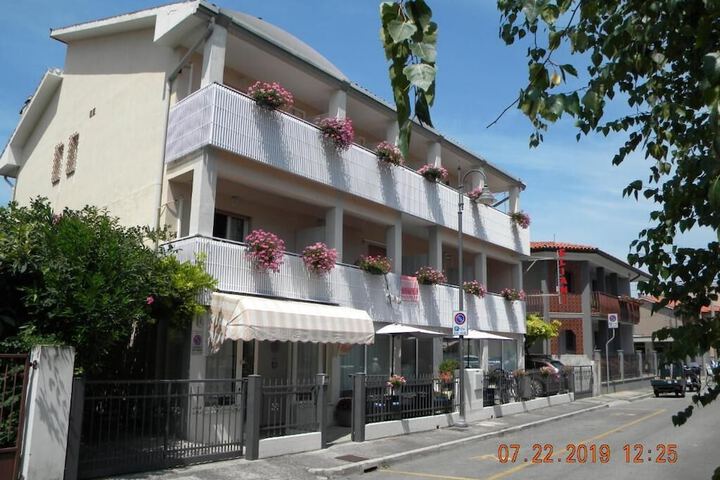 Hotel 71 of 71
