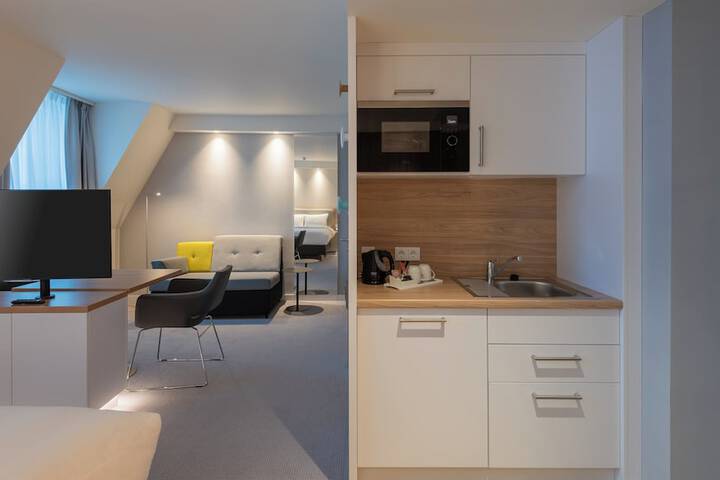 Room 16 of 88