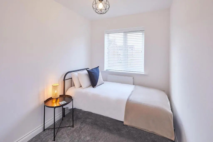 Room 2 of 13