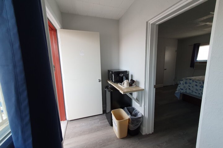 Breakfast/Coffee Service 35 of 56