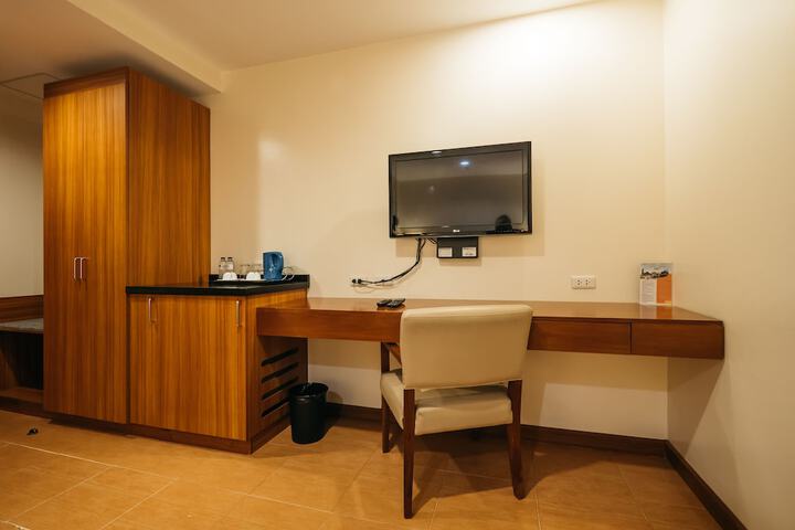 Room 21 of 51