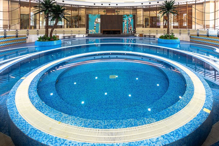 Pool 53 of 221
