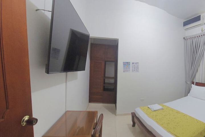 Room 2 of 11