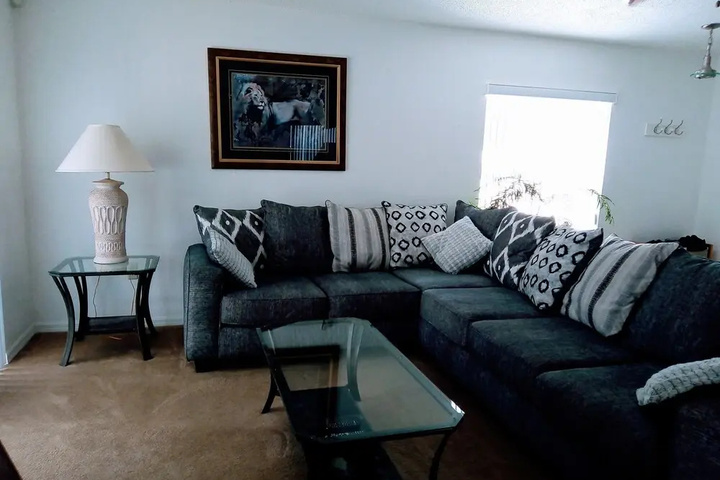 Room 5 of 15