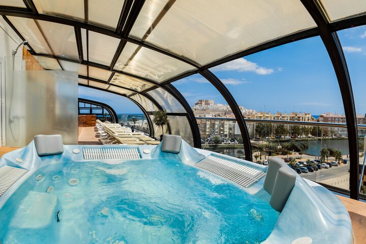 Hotel with Pool