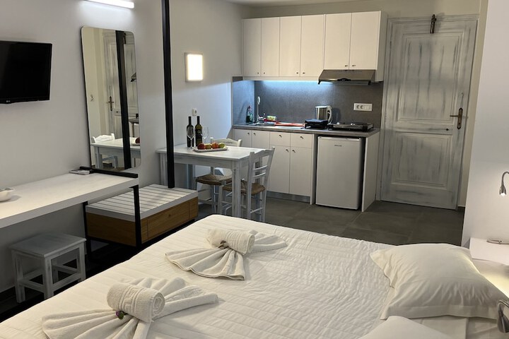 Room 51 of 172