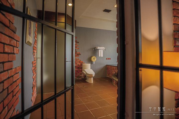 Room 134 of 263