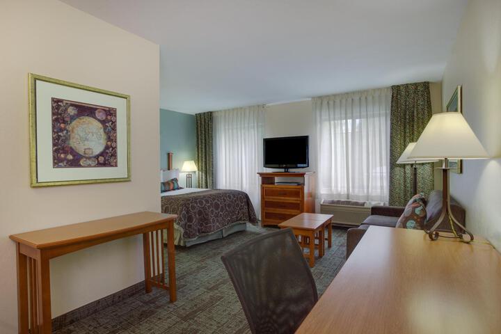 1 Bedroom Suite Mobility Accessible Roll in Shower (26 of 30)